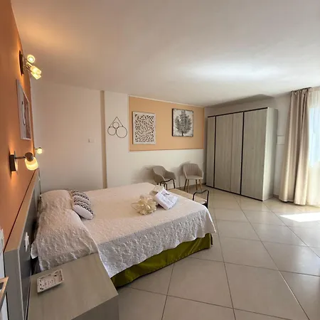 Residenza Al Castello 卡洛福泰