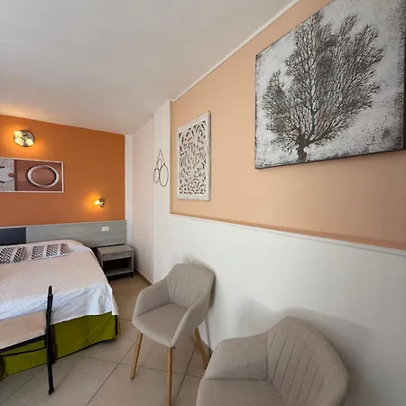Residenza Al Castello * 卡洛福泰