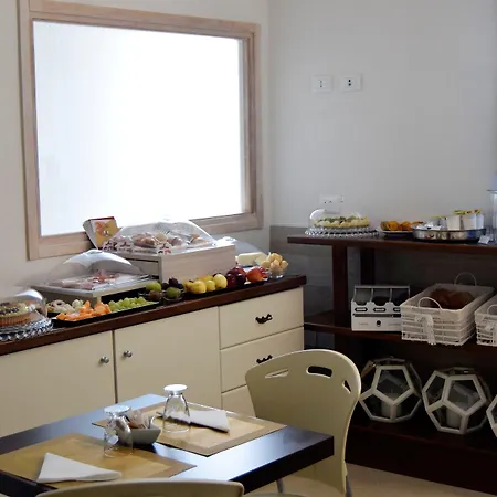 Residenza Al Castello 招待所 4*