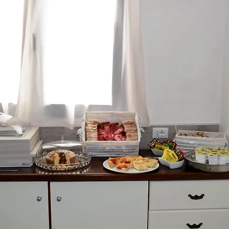 Residenza Al Castello 招待所 卡洛福泰