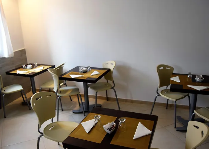 Residenza Al Castello 招待所